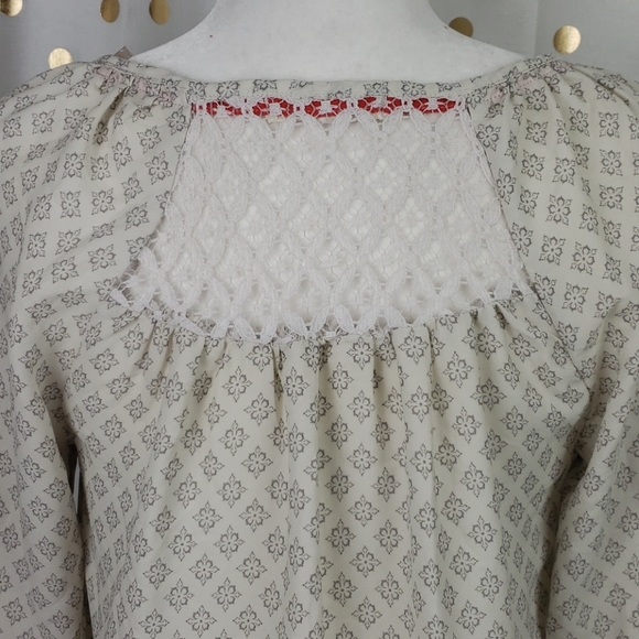 Rewind Ivory Crocheted Top - Picture 9 of 11